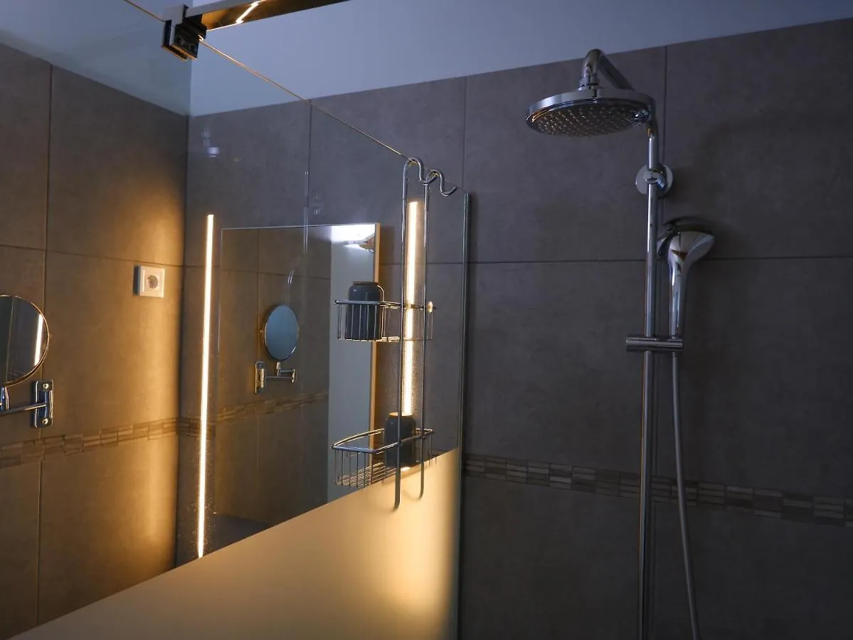 THE BAHI VILLA - boutique B&B Les Trois-Ilets 4*,